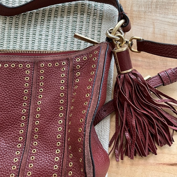 Fall Brown Michael Kors Bag, Lightly Used, Gorgeous Gold detailing, Crossbody - Picture 8 of 8